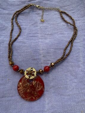 Vintage style Red Glass Pendant Necklace - Women's Jewelry